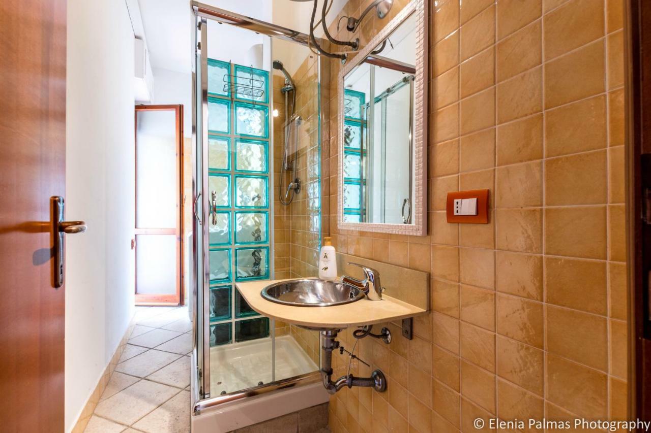Giusy Monreale Apartment Кальярі Екстер'єр фото
